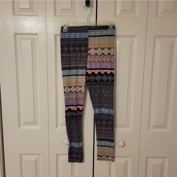 Multi-colored Aztec design leggings - Picture 1 of 5